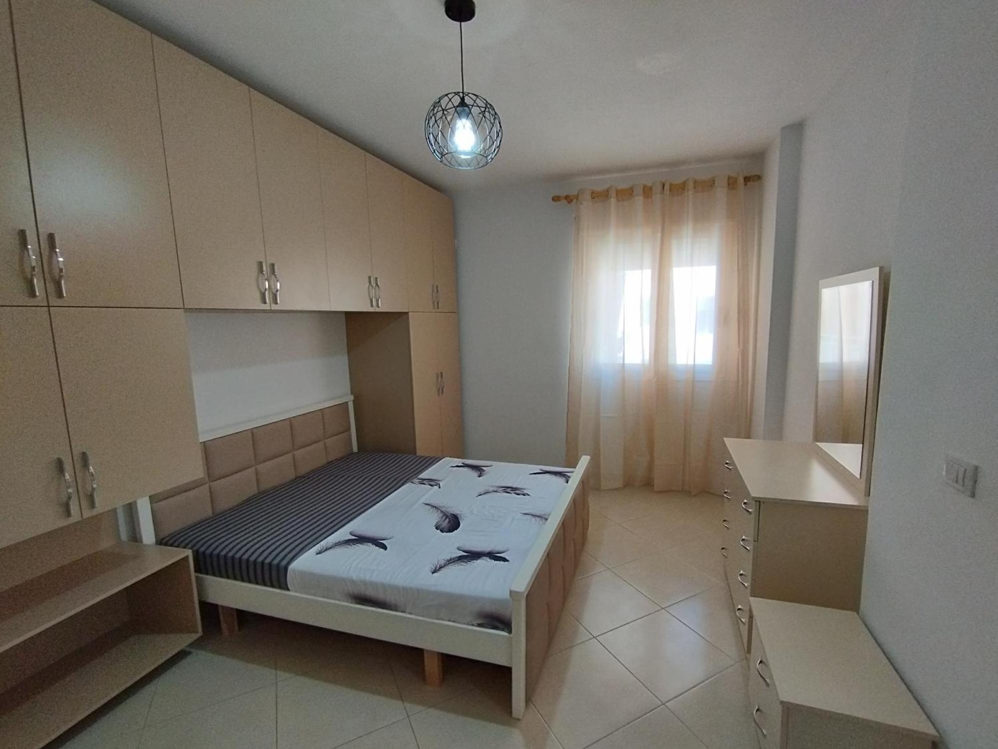 Hergi Apartament Влёра Номер фото